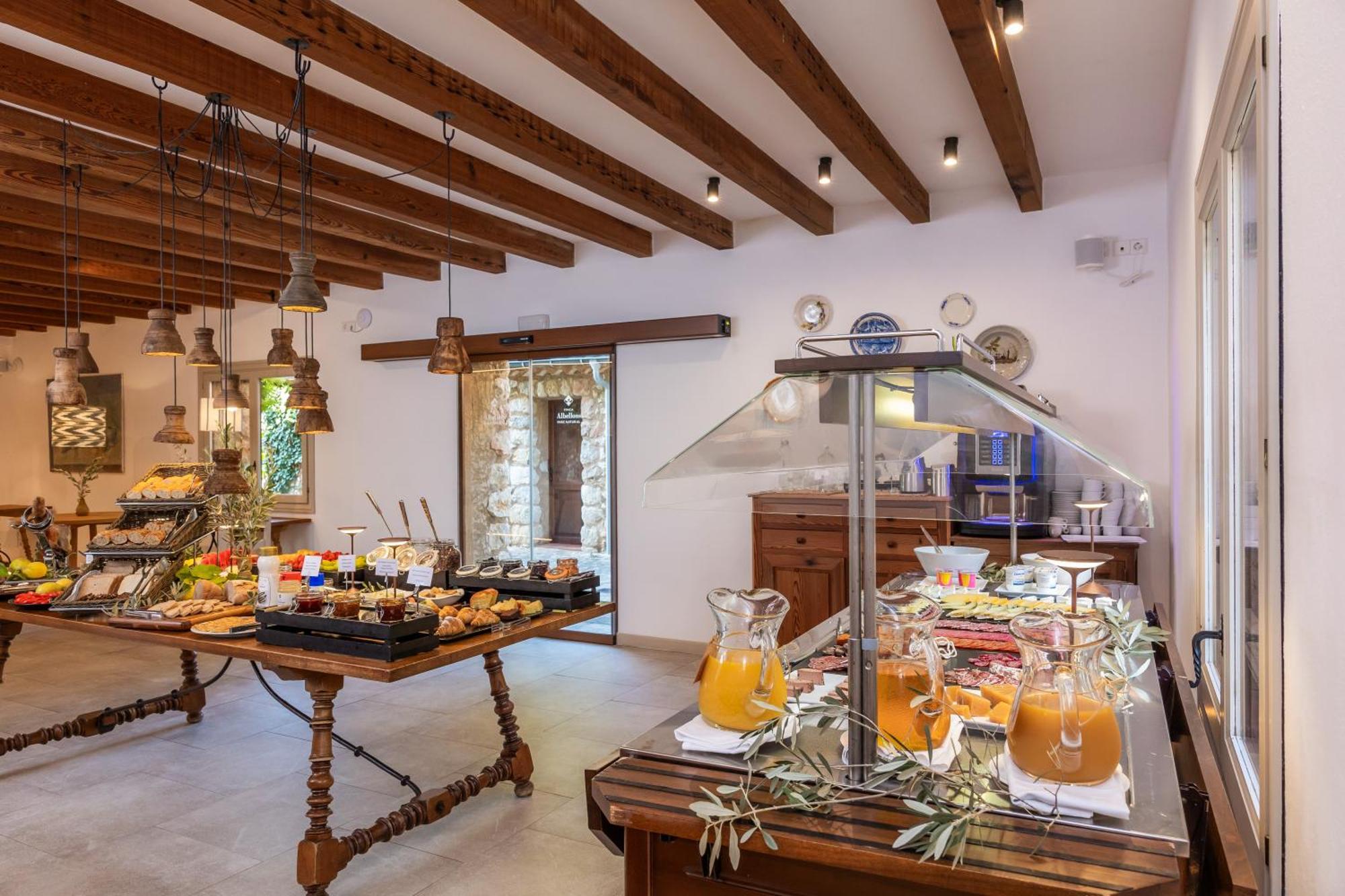 Hotel Albellons 4*